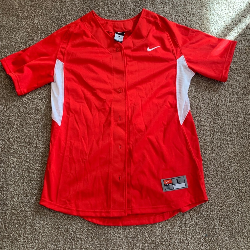Blank Red Nike jersey.